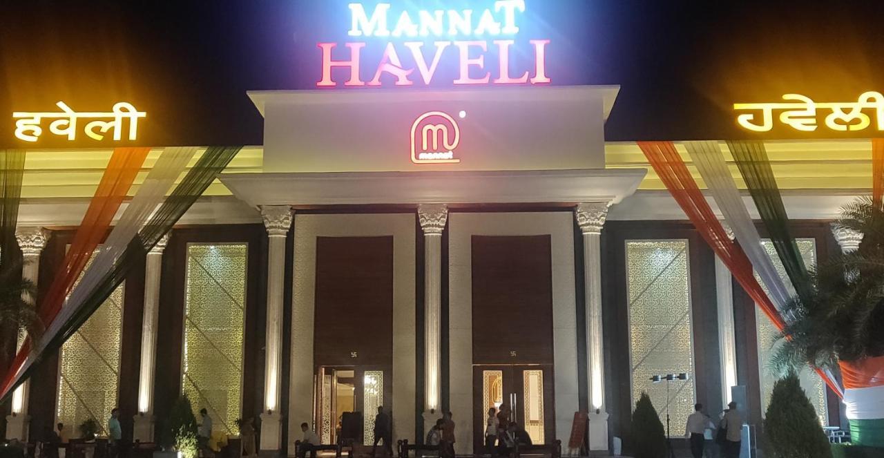 Отель Mannat Haveli Kurukshetra Экстерьер фото