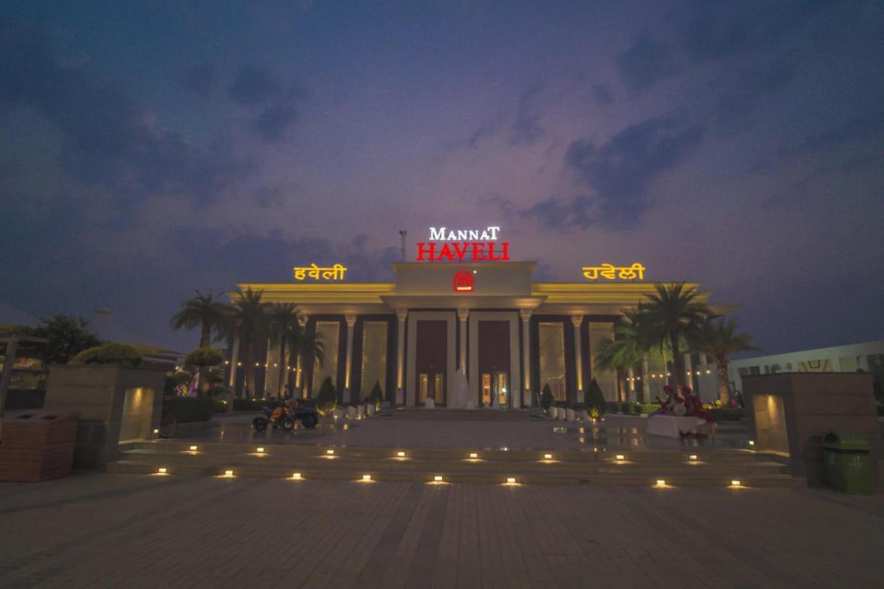 Отель Mannat Haveli Kurukshetra Экстерьер фото