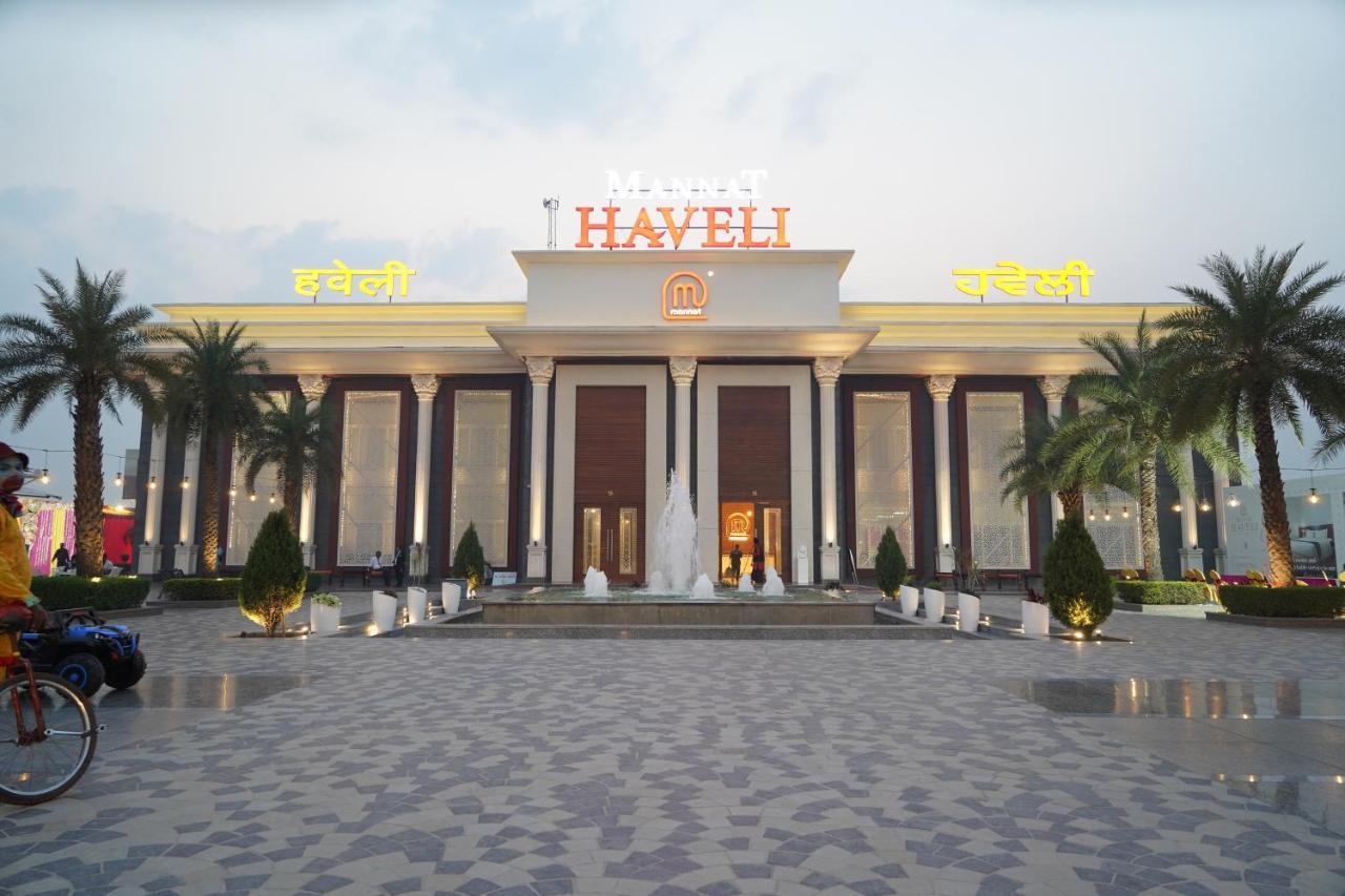 Отель Mannat Haveli Kurukshetra Экстерьер фото